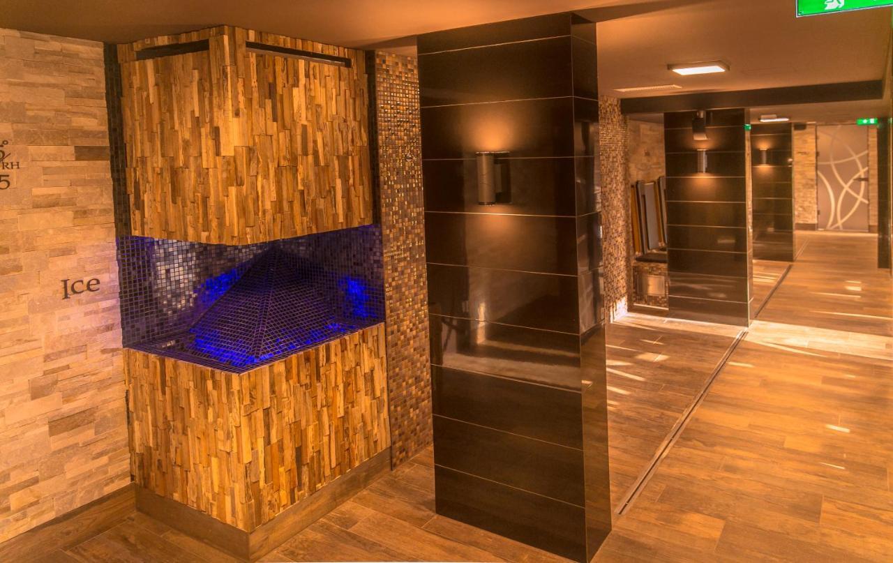 Wellness Hotel Astra ชปินด์เลอรูฟ มลิน ภายนอก รูปภาพ