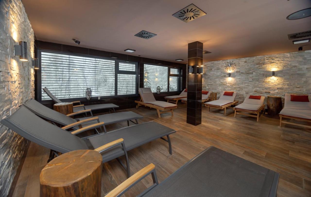 Wellness Hotel Astra ชปินด์เลอรูฟ มลิน ภายนอก รูปภาพ